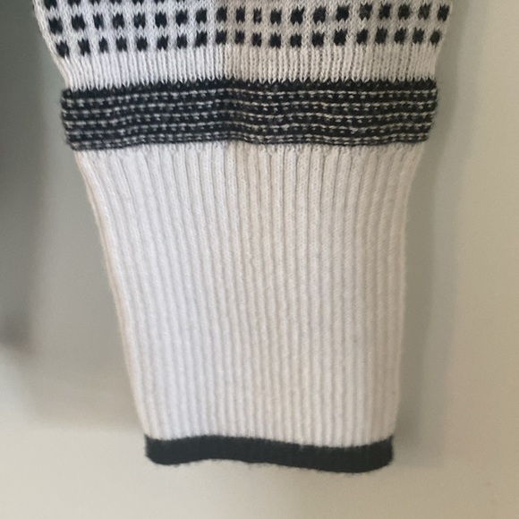 41 Hawthorn Crew Neck Sweater - Picture 5 of 7